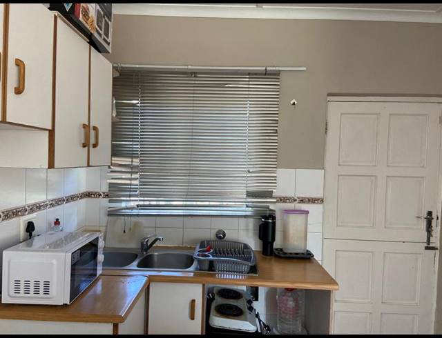 2 BEDROOM HOUSE FOR SALE IN LINCOLN MEADE